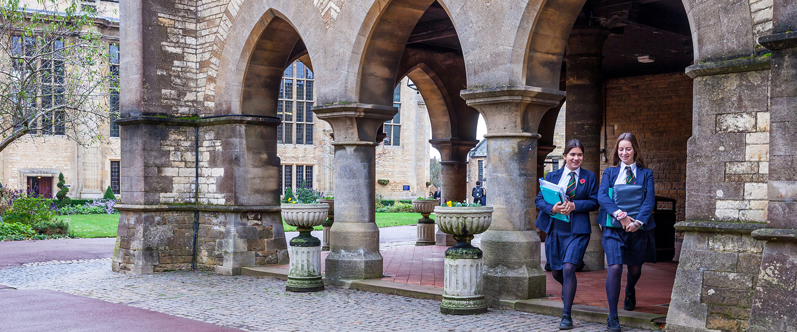 Uppingham School: Di sản Đổi mới từ 1584